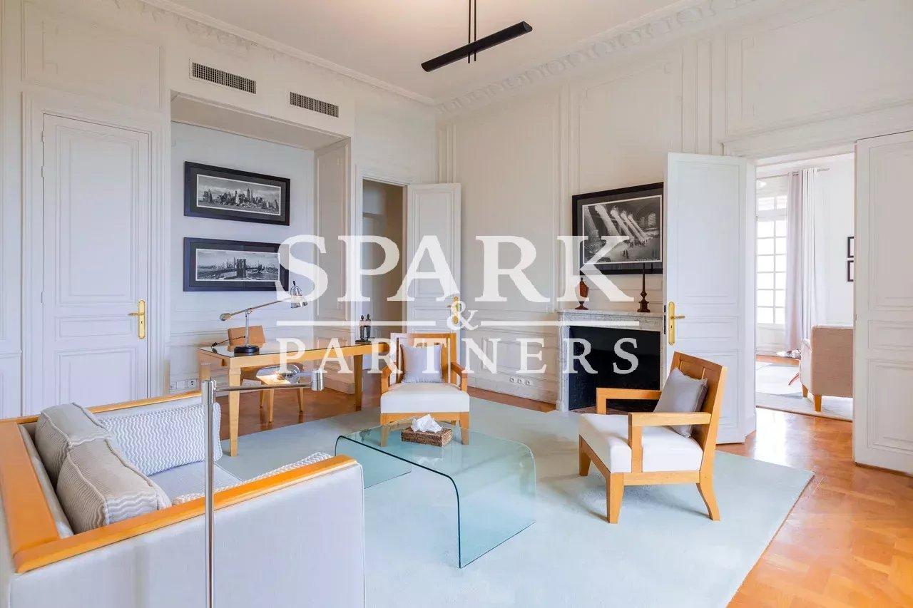 Roquebrune Cap Martin - Villa de prestige limitrophe Monaco