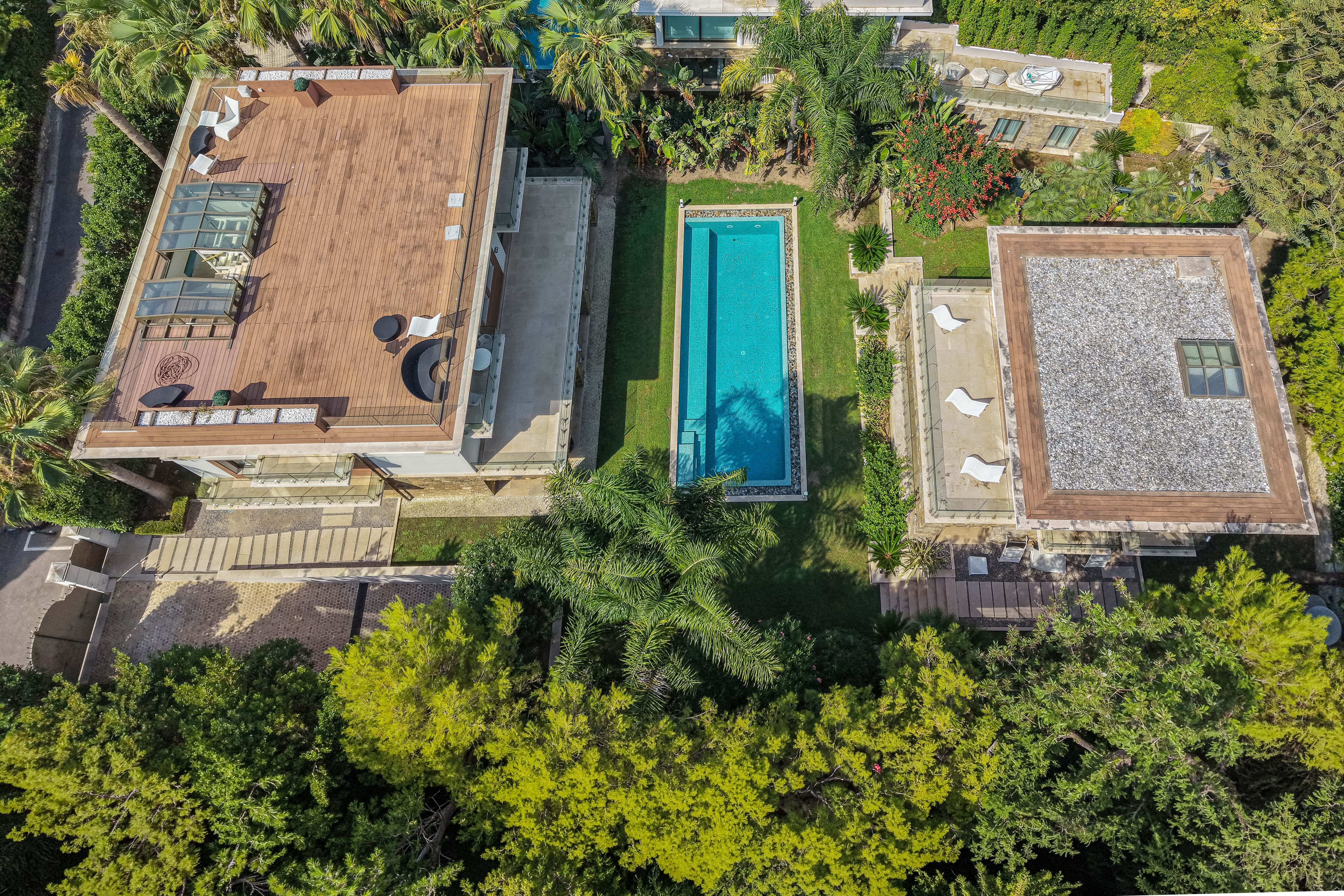 00c6c_2-villas-natasha-saint-jean-cap-ferrat-valeri-agency-by-jm-barei--1787305904.jpg