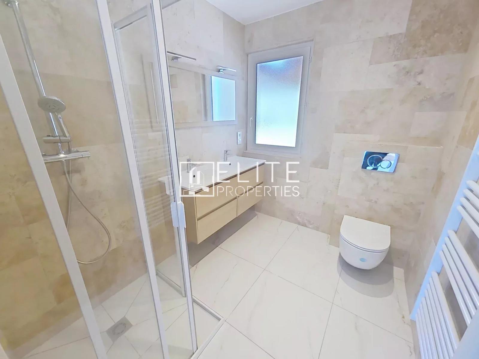 HAUT DE VILLA 4 PIÈCES 92 m² AVEC PISCINE PRIVATIVE – VALBONNE