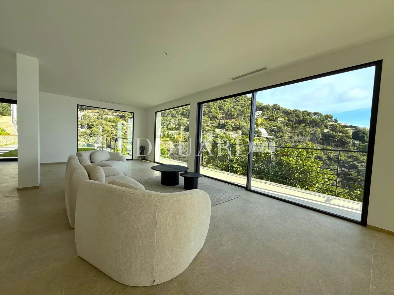 Superbe villa neuve avec piscine chauffée et vue mer exceptionnelle, proche de la Principauté de Monaco