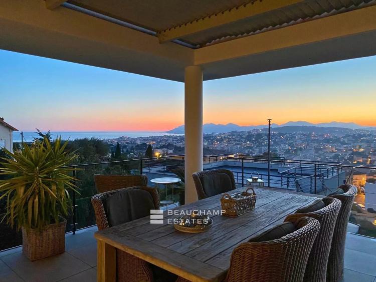 Villa contemporaine 5 chambres avec vue mer panoramique au Cannet