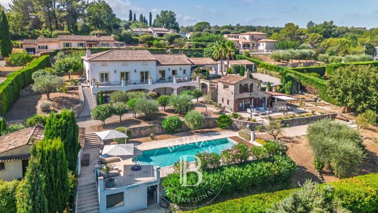 Peymeinade - Villa provençale - 4 chambres dont Mazet indépendant