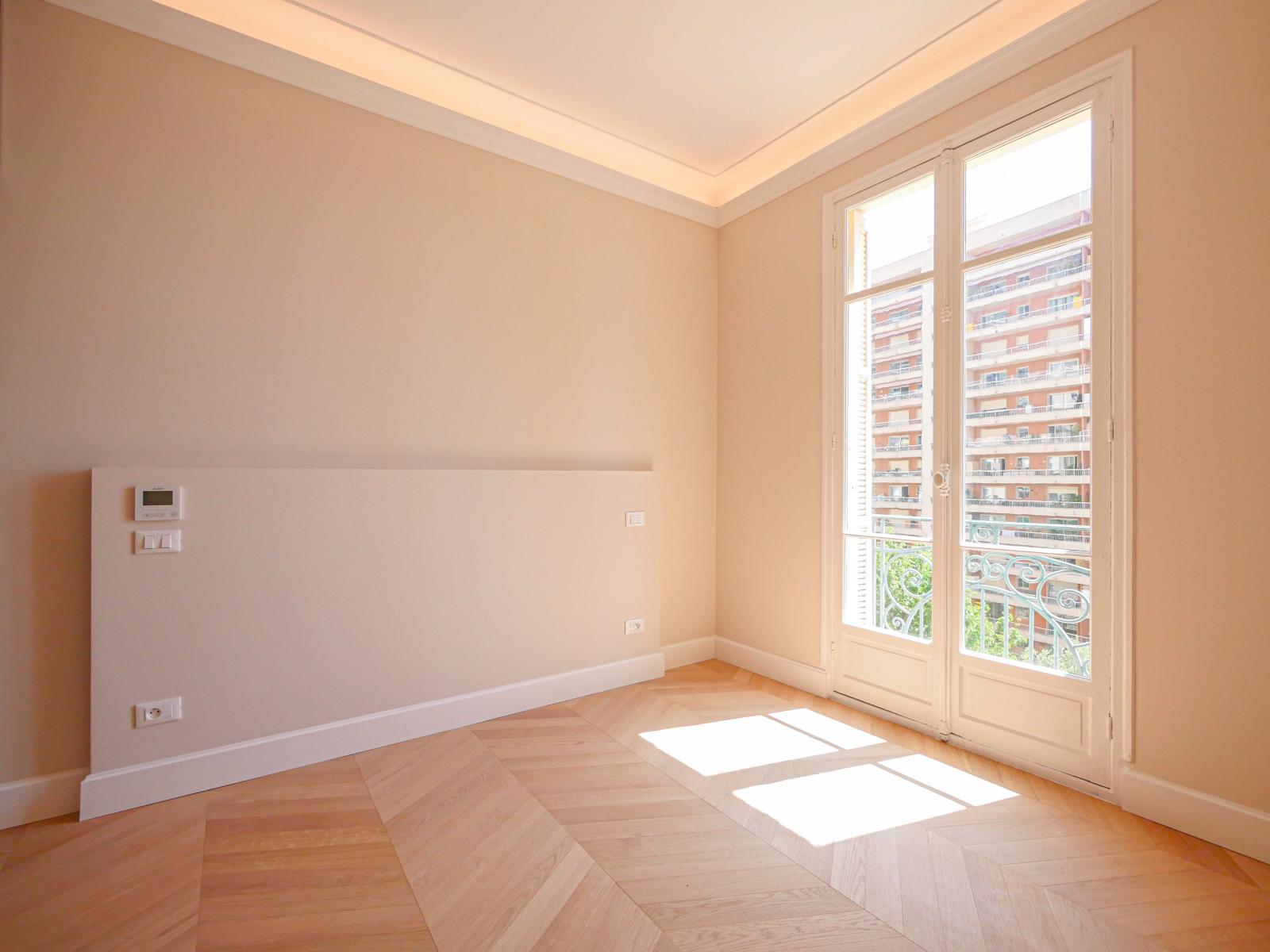 PALAIS BELVÉDÈRE - 2 PIÈCES RÉNOVÉ