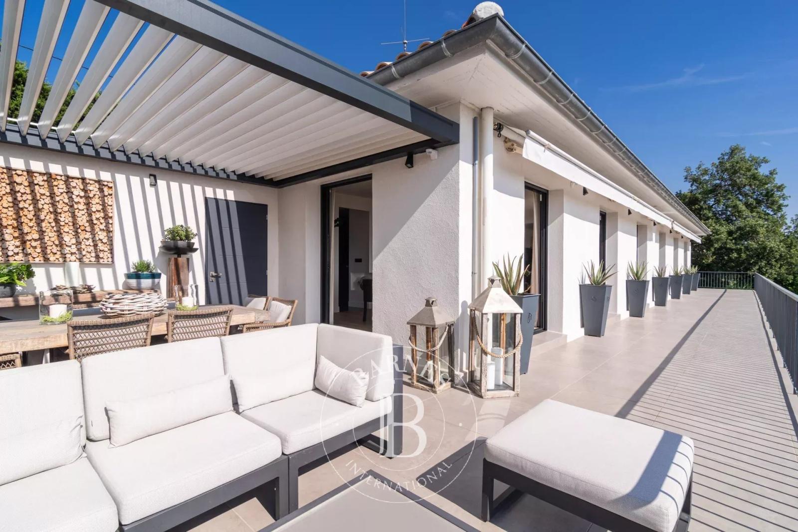 Villa contemporaine avec vue panoramique sur la Méditerranée - Tourrettes-sur-Loup