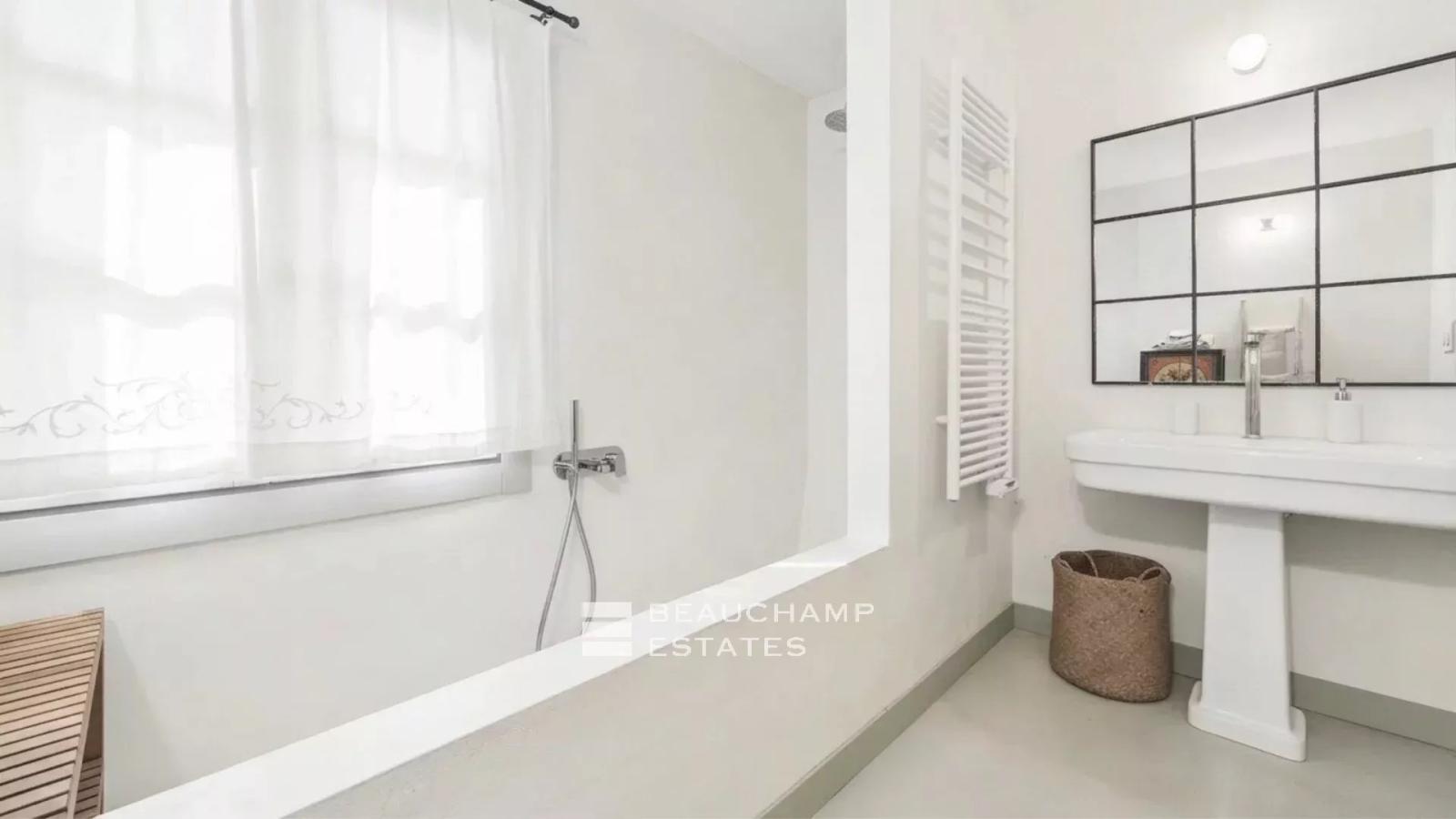 Bastide provençale en pierre 5 chambres avec vue mer - Grasse