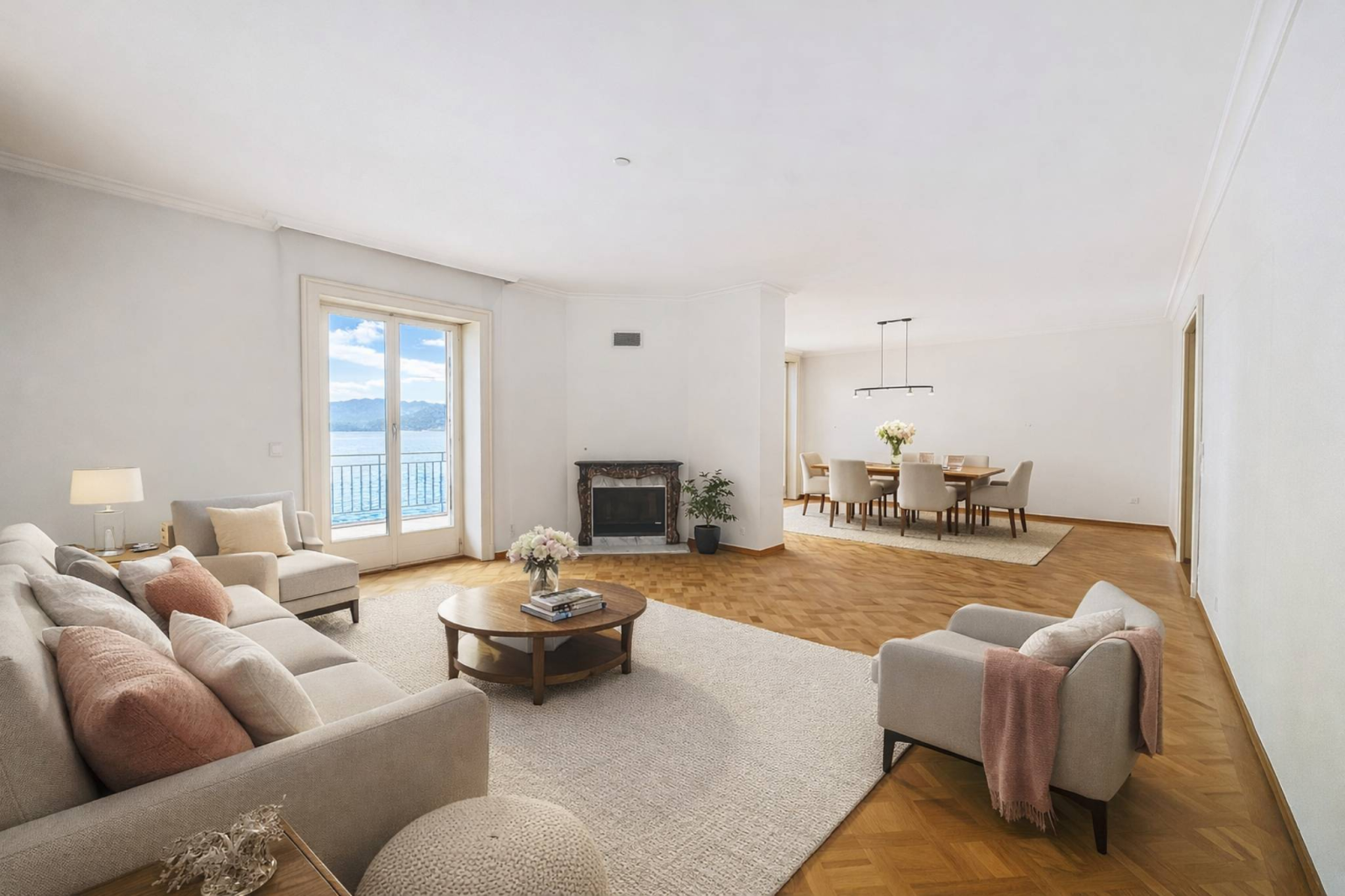 Magnifique appartement de 5.5 pièces, pieds dans l'eau ! Résidence prestigieuse !