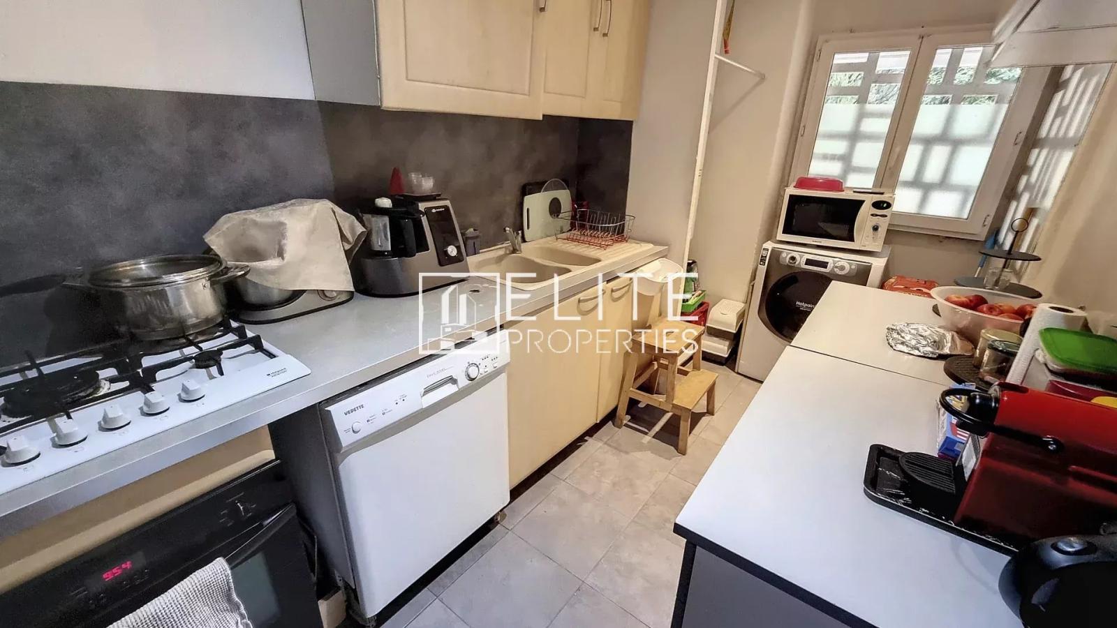 APPARTEMENT 4 PIECES 70m² + CAVE GRASSE