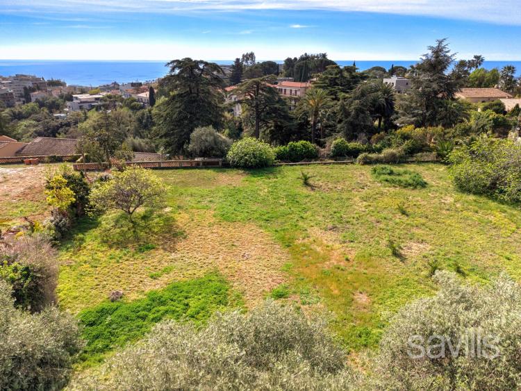 Terrain plat viabilisé avec permis accordé