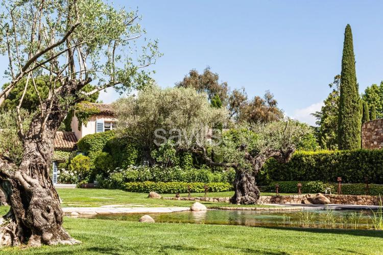 Paisible mas provençal au coeur du Golfe de Saint-Tropez, 5 chambres
