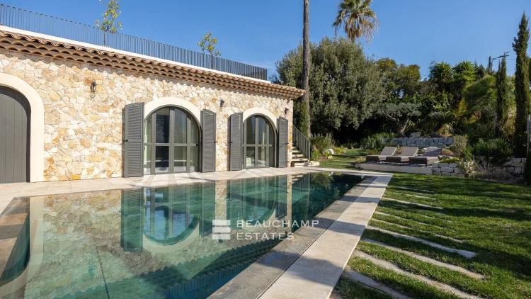 Villa contemporaine avec vue mer panoramique - Cap d'Antibes