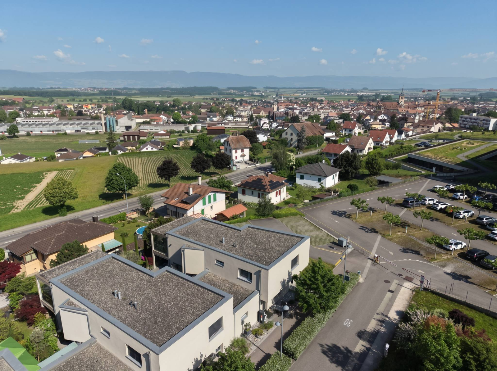 BELLE MAISON FAMILIALE DE 6.5 PIÈCES AVEC POTENTIEL D'ACTIVITÉ INDÉPENDANTE