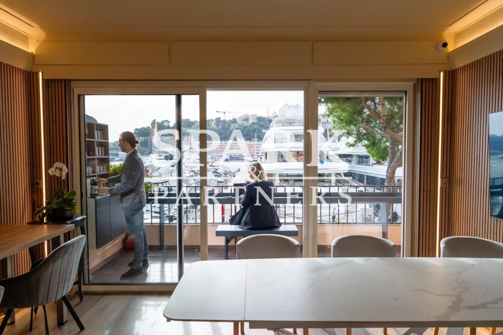 Monaco - Port Hercule - Bureaux 12 m2