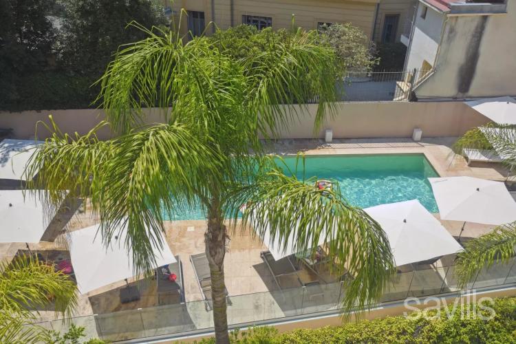 Appartement d'exception dans une résidence avec piscine