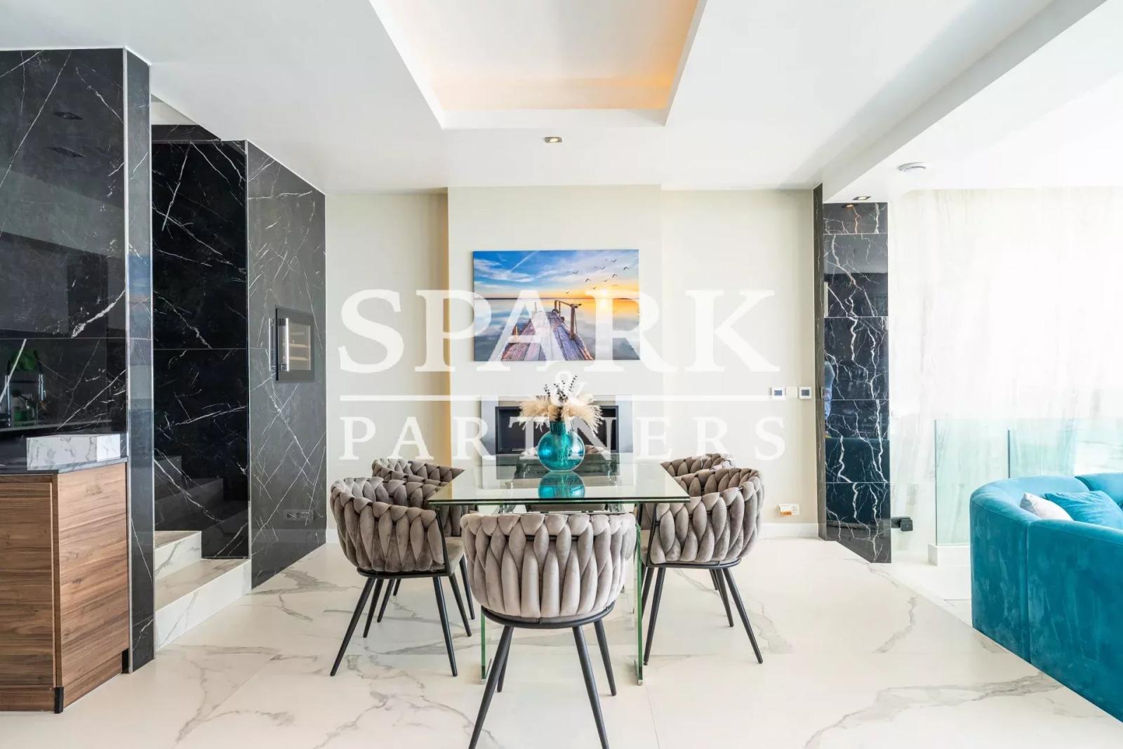 Roquebrune-Cap-Martin - Villa avec vue panoramique sur la mer