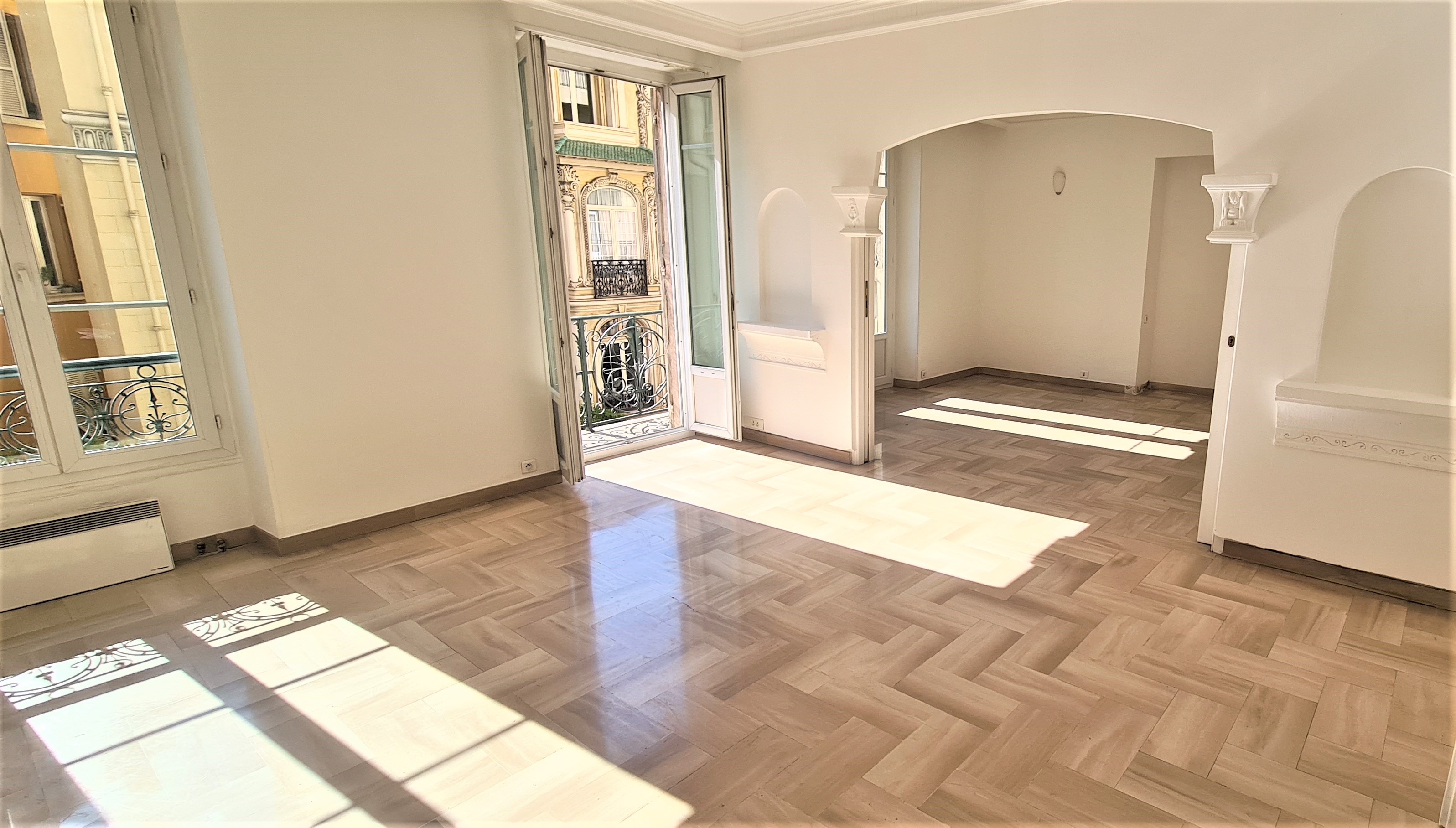 0a2Ni_salon-1717158565.jpg