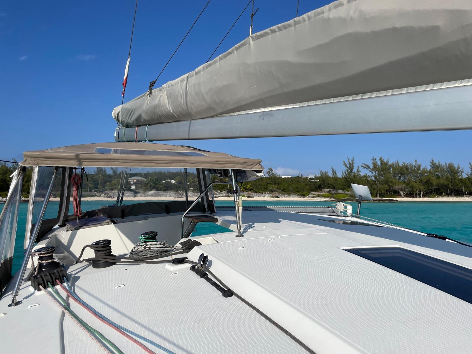 0ae20_b9b5a_2016-fountaine-pajot-lucia-40-sail-9423220-20240610084956316-1_xlarge.jpg