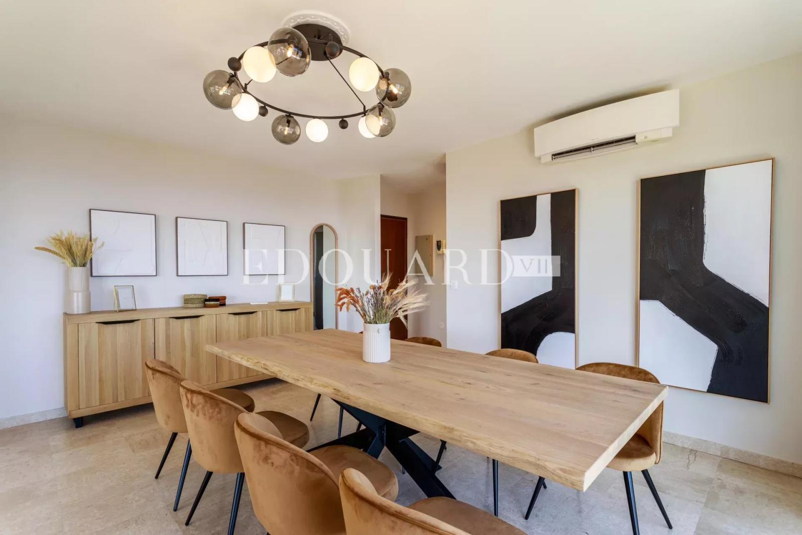 Penthouse clefs en main avec magnifique vue mer panoramique et spectaculaire toit terrasse