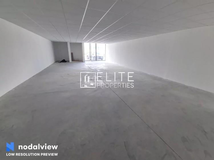 LOCAL COMMERCIAL REZ-DE-CHAUSSEE GRASSE