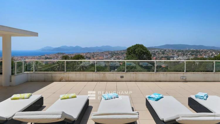 Villa moderne avec vue mer panoramique - Cannes Oxford