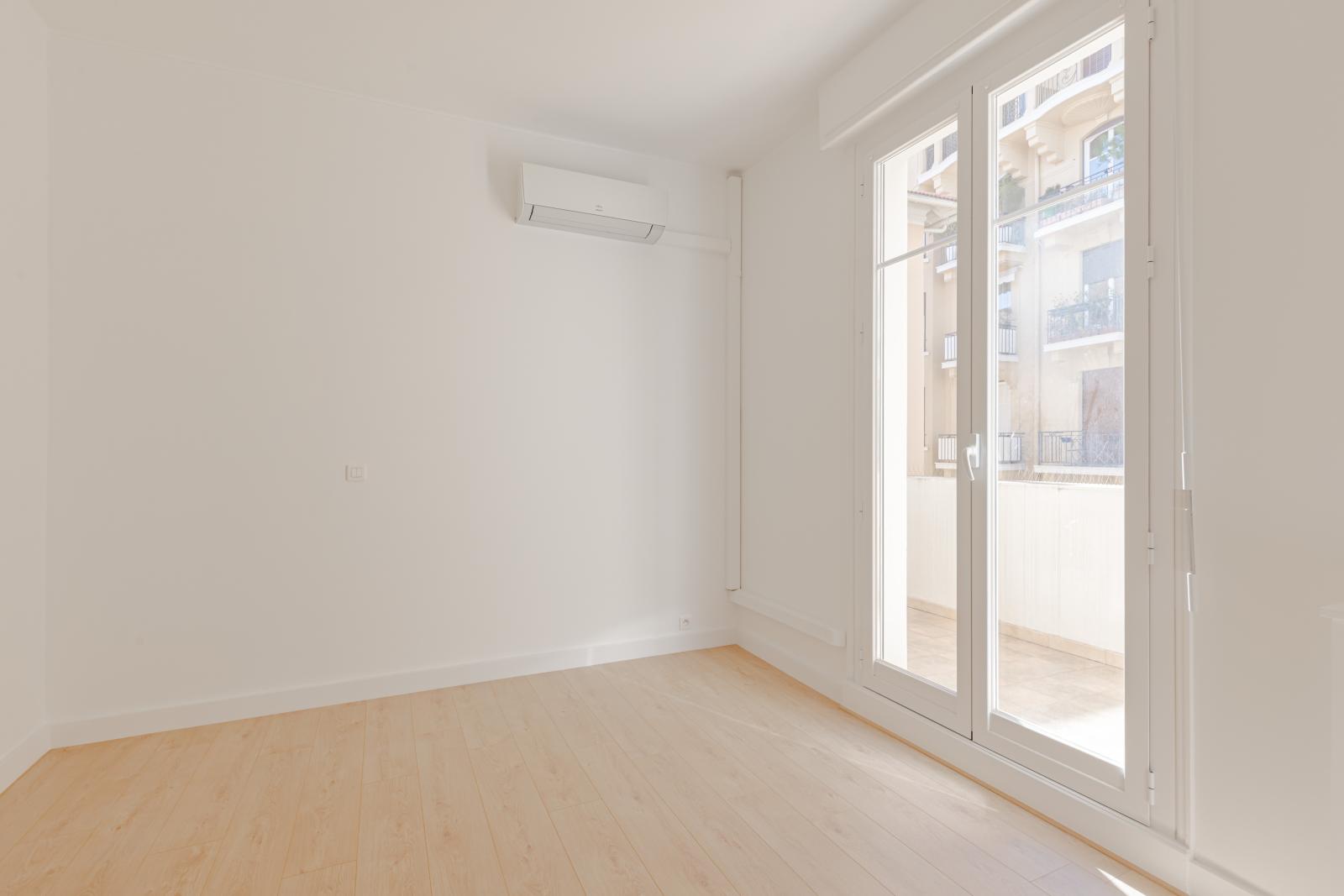 3 PIECES - BD DES MOULINS