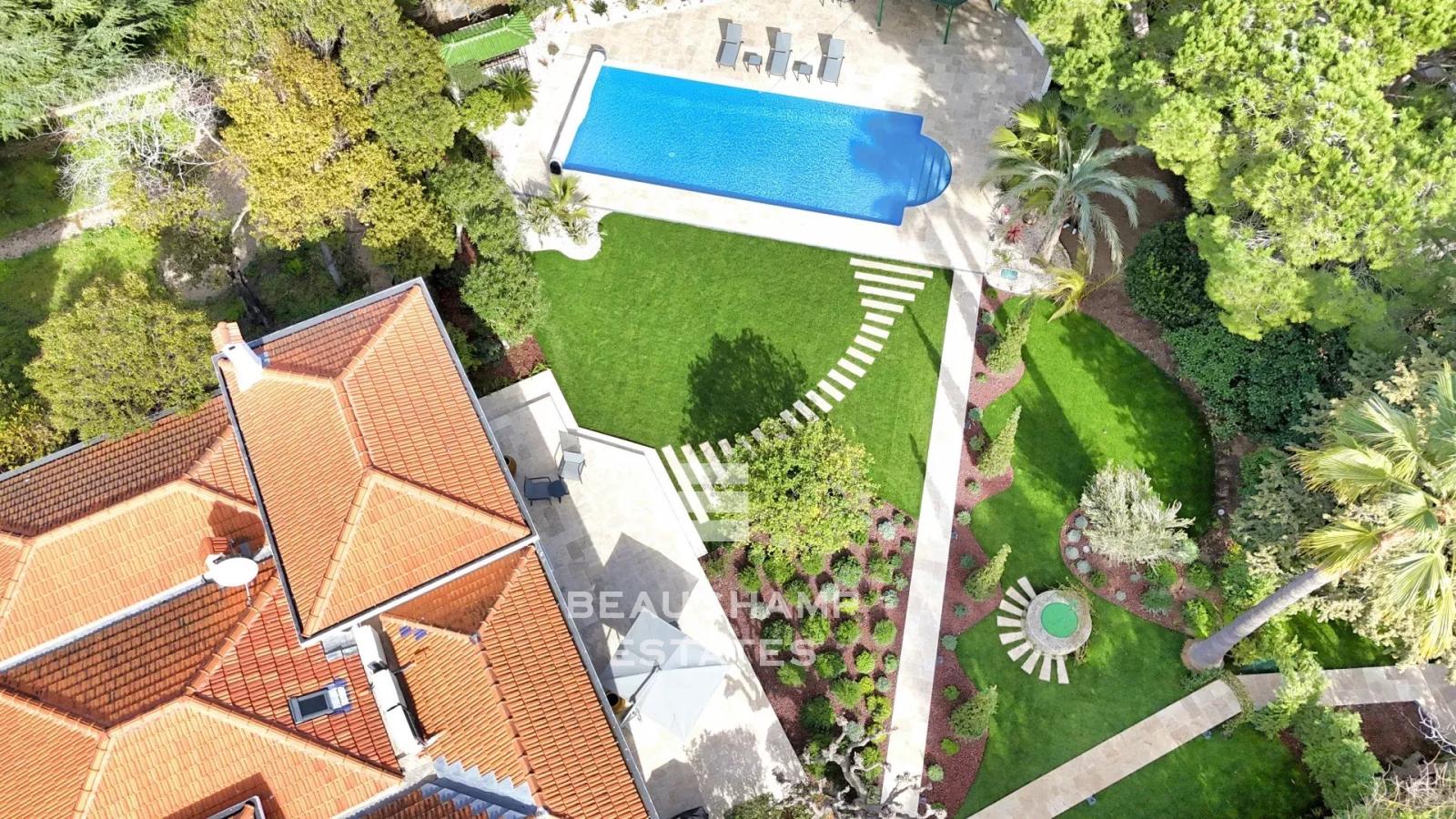 villa art déco 6 chambres avec piscine - cap d'antibes