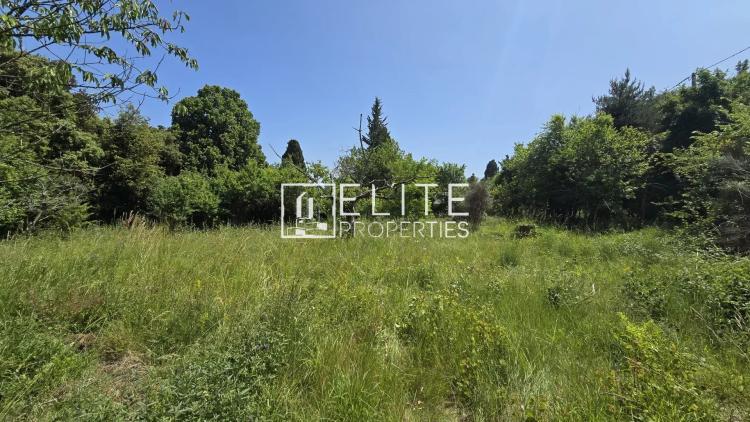 TERRAIN CONSTRUCTIBLE DE 2170m² CABRIS