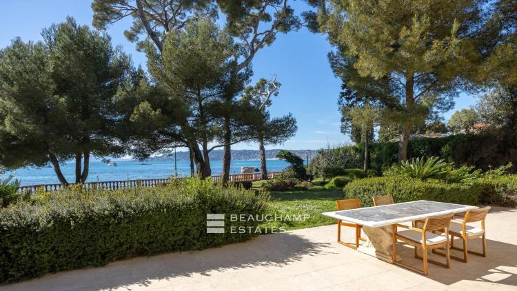 Propriété Belle Époque 8 chambres avec vue mer panoramique - Cap d'Antibes