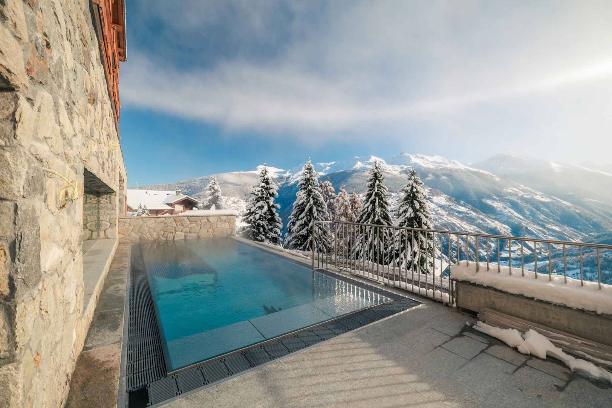 0THnG_kaban-bien-6582290.jpg