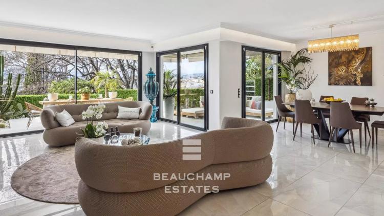 Appartement contemporain avec vue collines