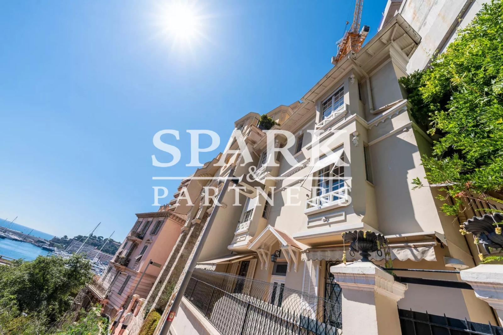 TOWN HOUSEPORT - A RENOVER (AVEC PROJET)