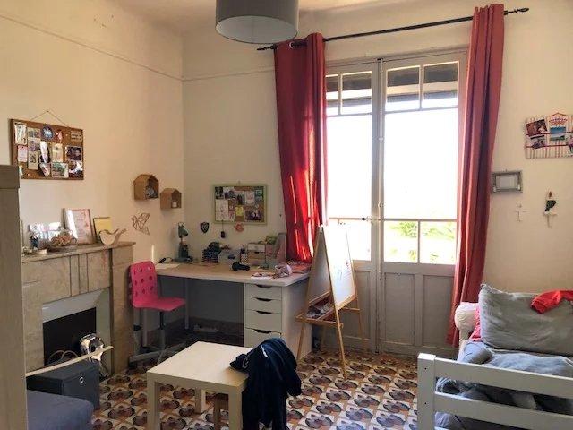 PROCHE CENTRE MAISON BOURGEOISE VUE EXCEPTIONNELLE SUR 2952m2 TERRAIN CONSTRUCTIBLE