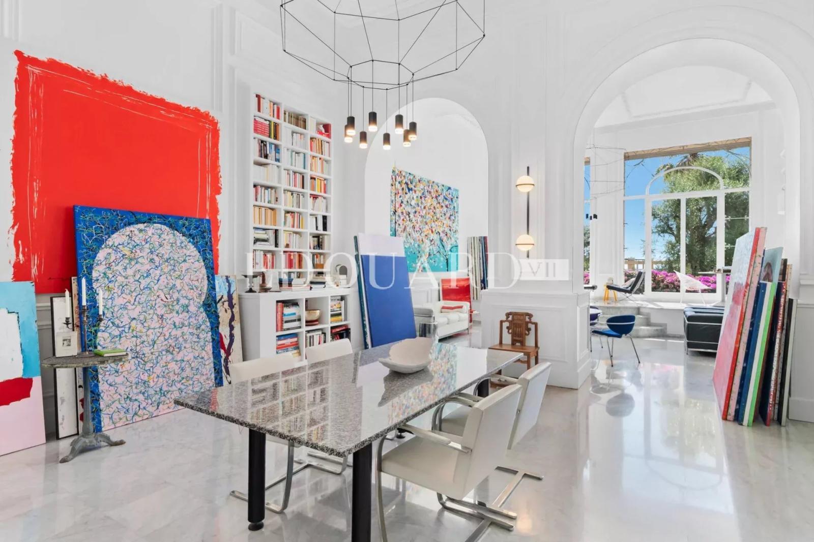 Appartement d'exception dans résidence classée au cœur du prestigieux quartier de Garavan