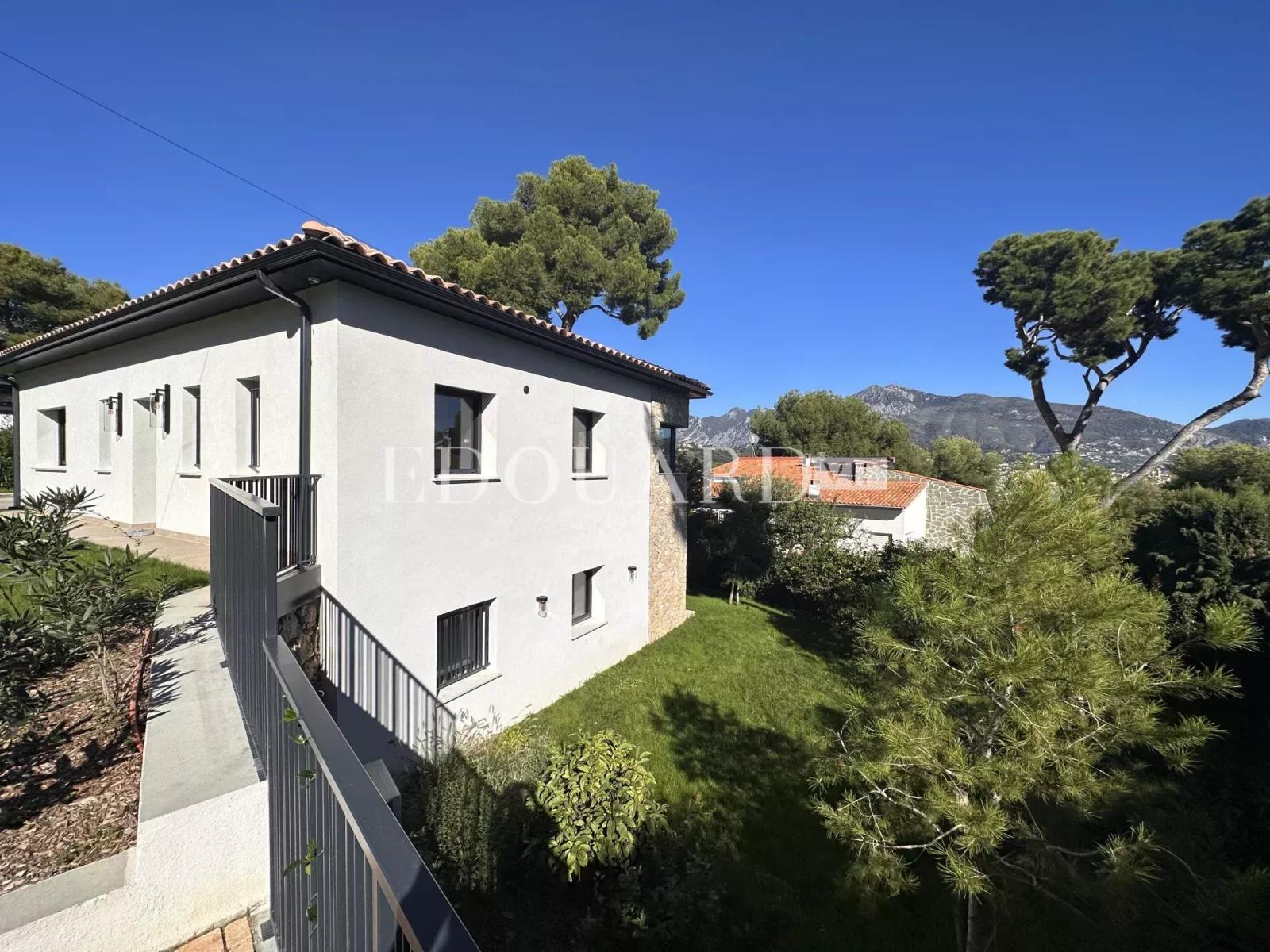 Magnifique villa neuve à vendre, idéalement située au cœur du quartier exclusif du Plateau de Cap