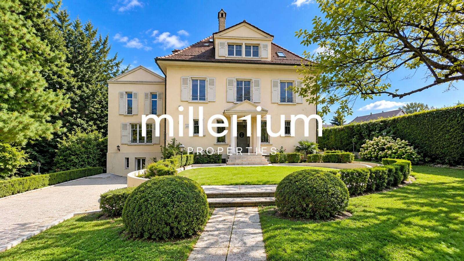 Villa de maître de caractère au cœur d’un écrin de verdure à Nyon
