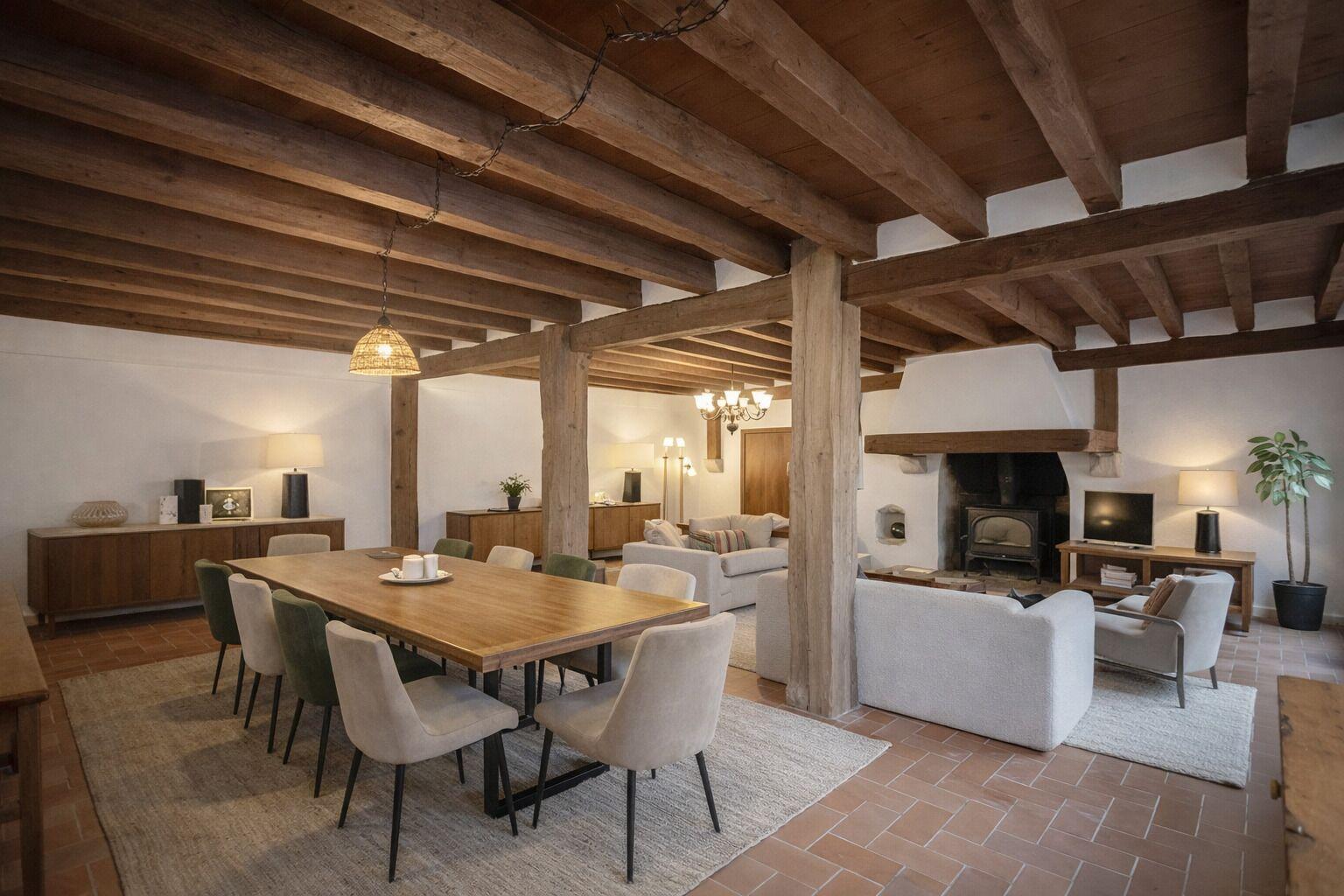 Maison de charme avec jardin arboré à Collex