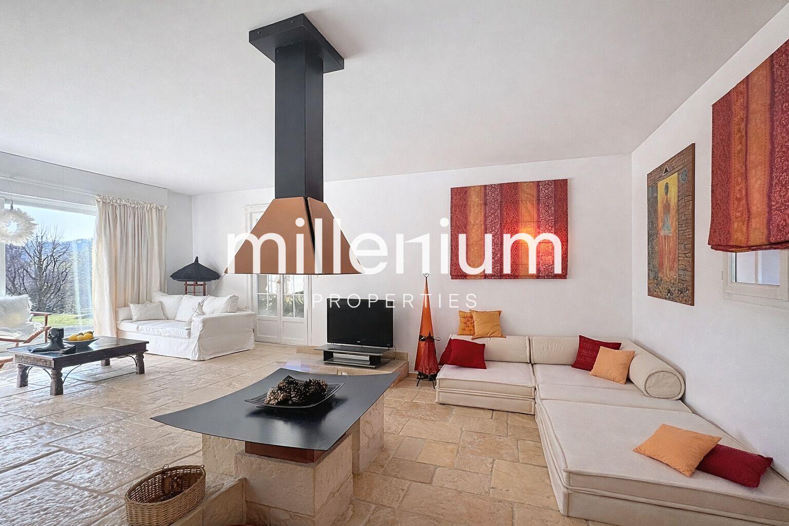 Superbe Villa au calme à proximité immédiate de Genève
