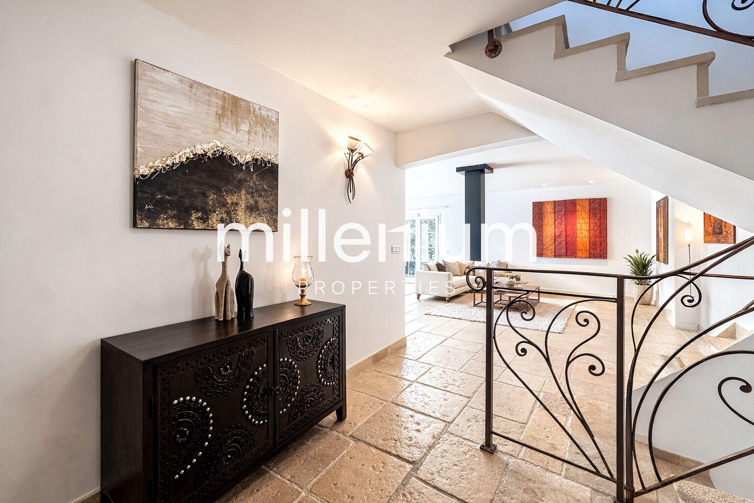 Superbe Villa au calme à proximité immédiate de Genève