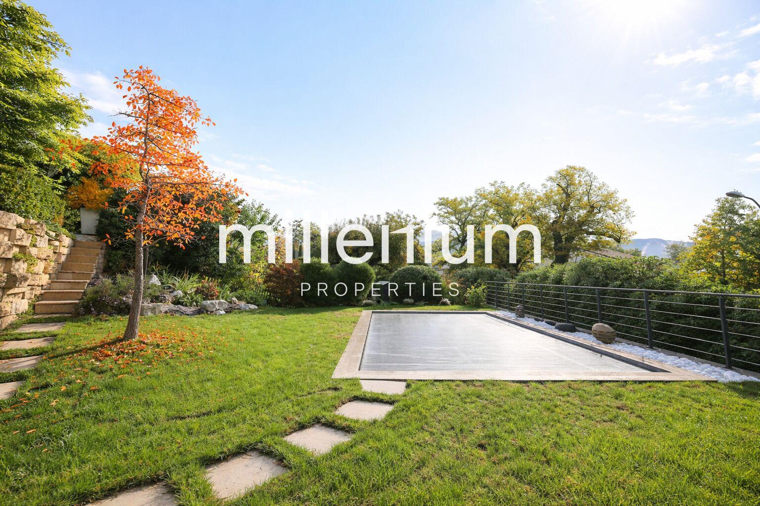 Belle maison 8P avec piscine à Onex