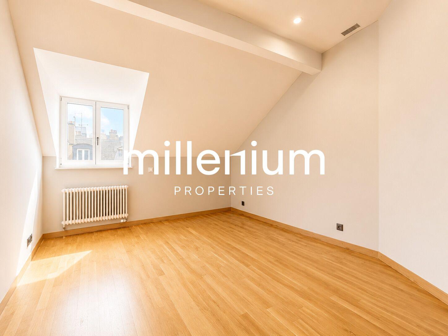 Magnifique appartement 5P en attique