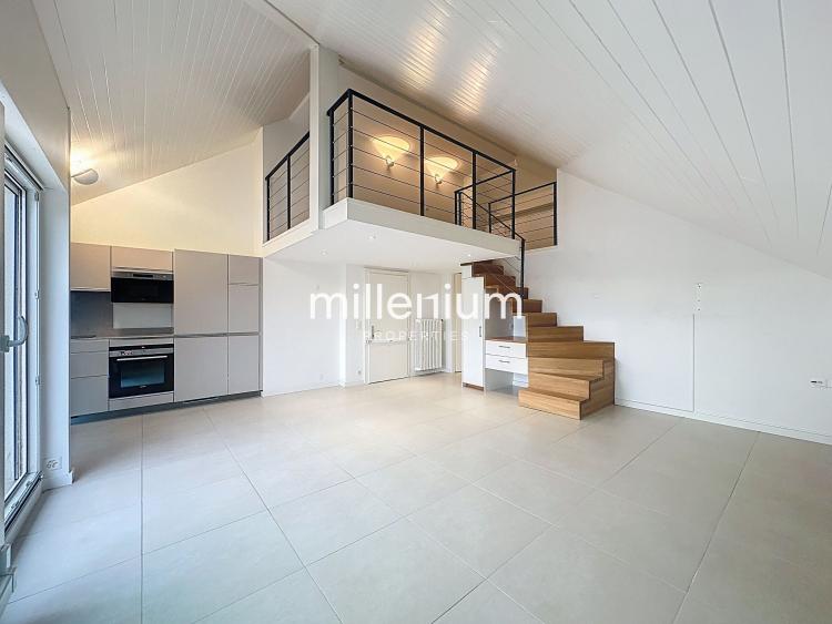 Attique avec terrasse au cœur de Perly