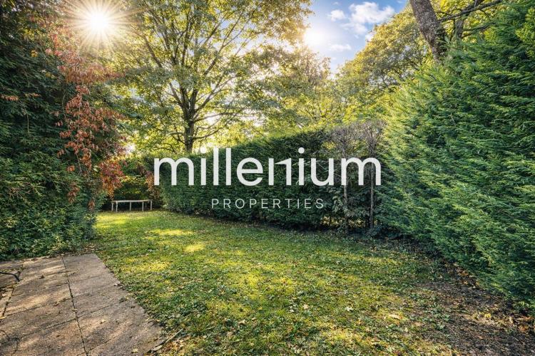 Belle maison mitoyenne  à Chambésy 