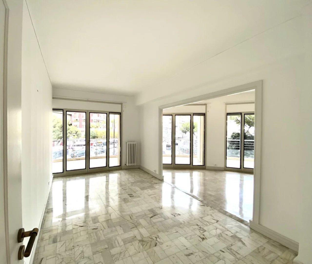 Location exceptionnelle avec vue sur la F1 et le port Hercules