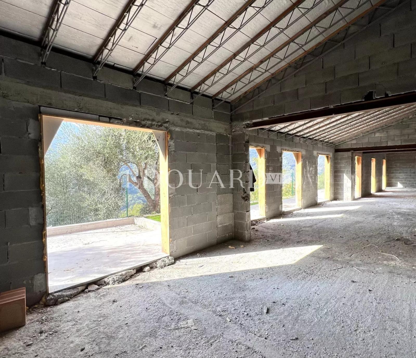 En exclusivité villa en cours de rénovation avec vaste terrain, sur la commune de Castellar