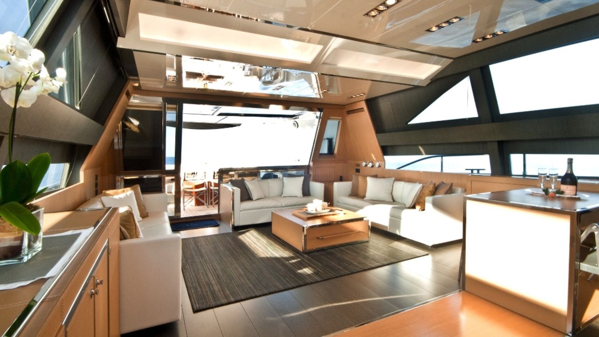 9q6oO_riva_86_domino_interior_7_.jpg