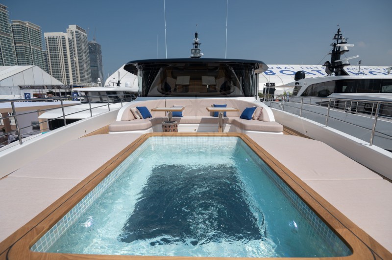 c0552_ffa48b47-7788-4cf7-9828-013b0a34a0cc.2048.jpg