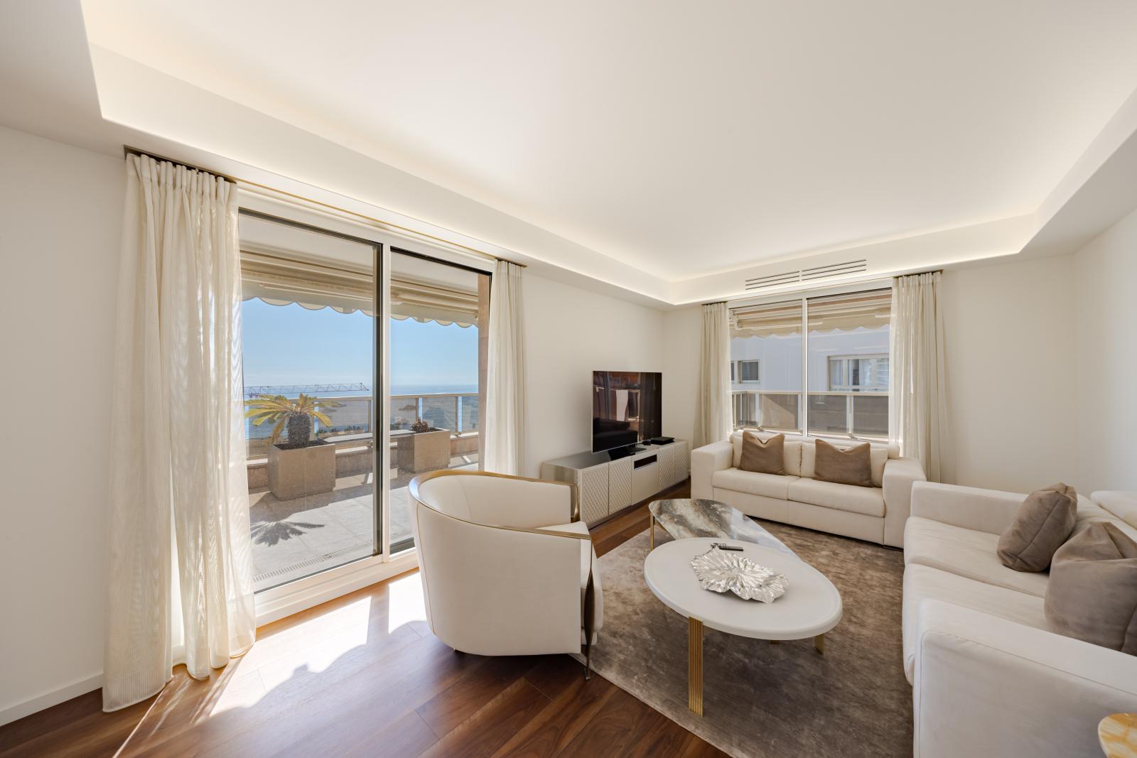 MAGNIFIQUE PENTHOUSE PROCHE DES PLAGES