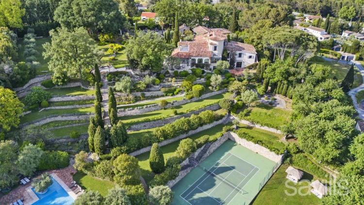 Domaine d'exception avec vue panoramique