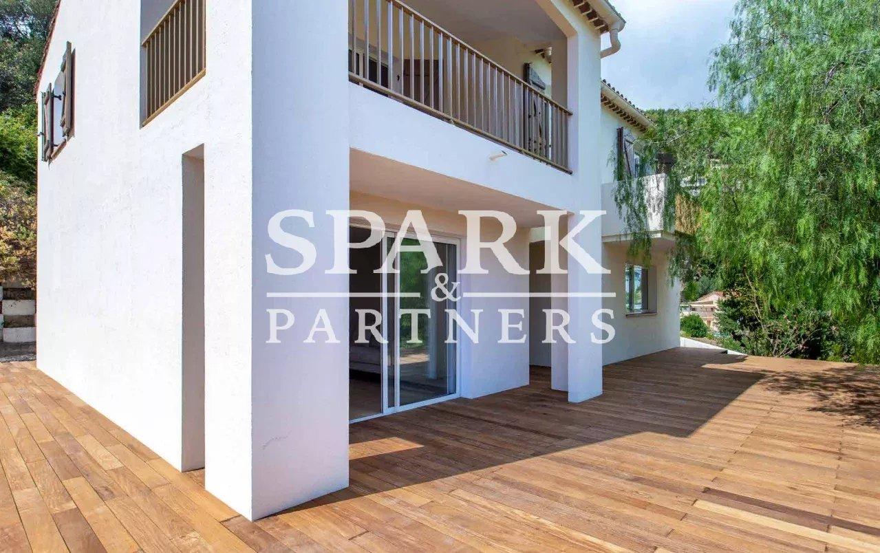 Roquebrune Cap Martin - Maison individuelle dans un domaine privé