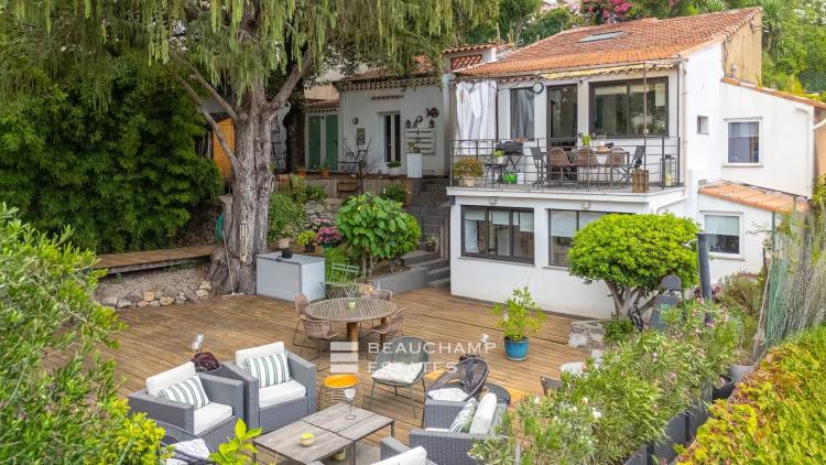 Cannes Stanislas - Charmante maison individuelle nichée dans la verdure