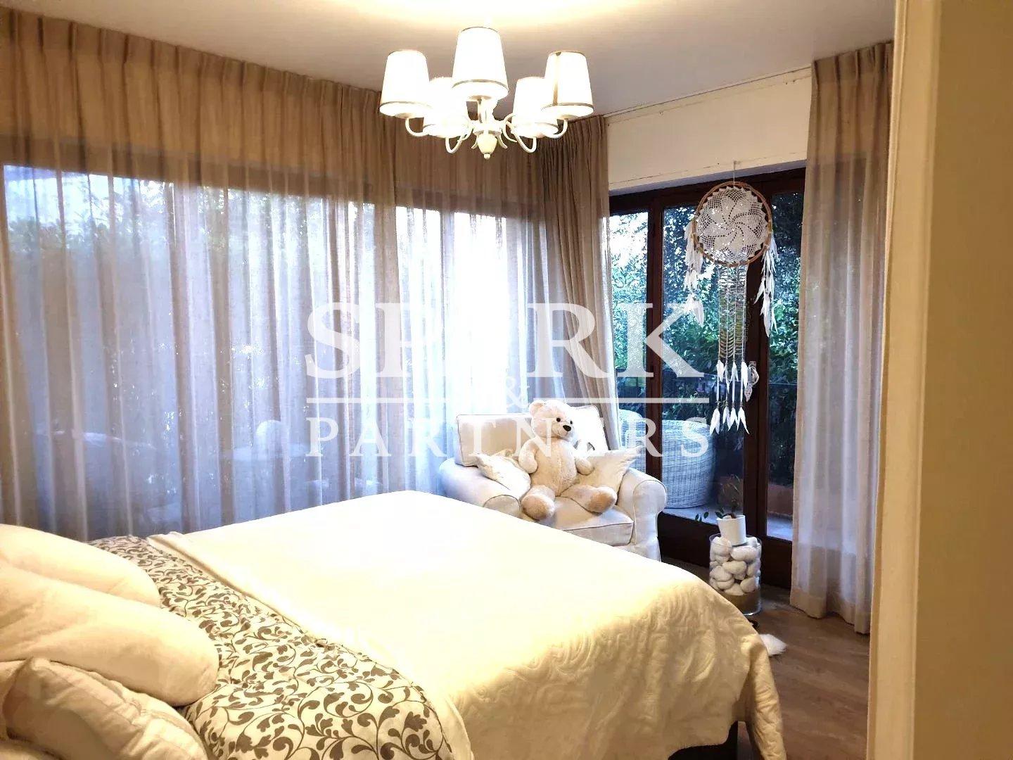 Roquebrune Cap Martin - Quartier plages - Magnifique rez-de-jardin 4 pièces